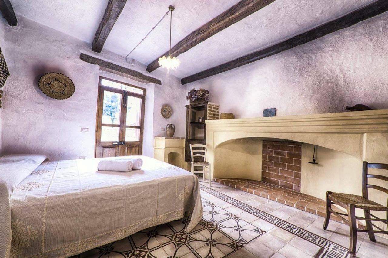 Casa Masini Bed & Breakfast Fonni Exterior foto